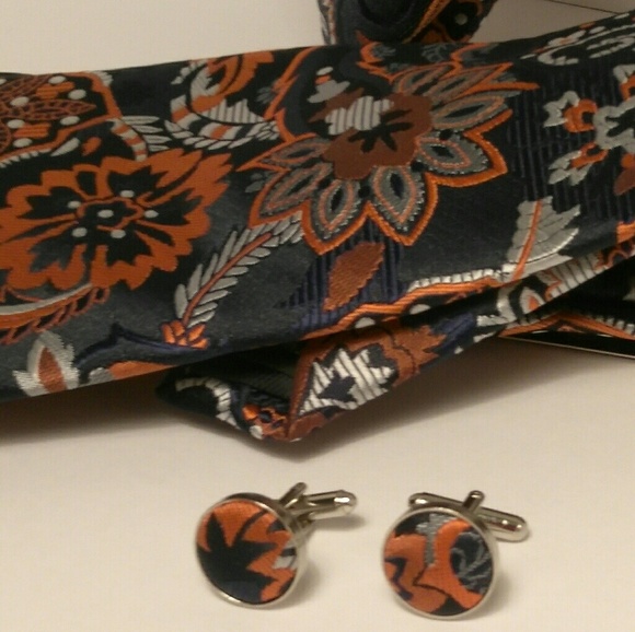 Silk tie, handkerchief, cuff links 4 piece set - Picture 4 of 4